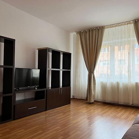 Quiet Area Brasov Apartment ภายนอก รูปภาพ